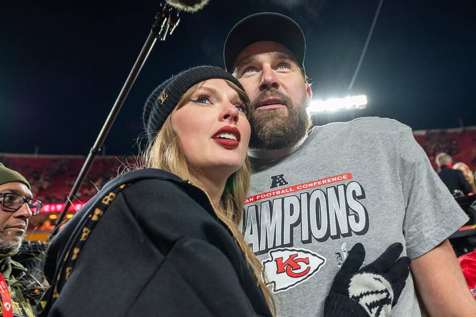 Als Gegenbeispiel nannte Rakers Popstar Taylor Swift (35) und den Footballer Travis Kelce (35), die bewusst mit ihrer Beziehung an die Öffentlichkeit gegangen sind.