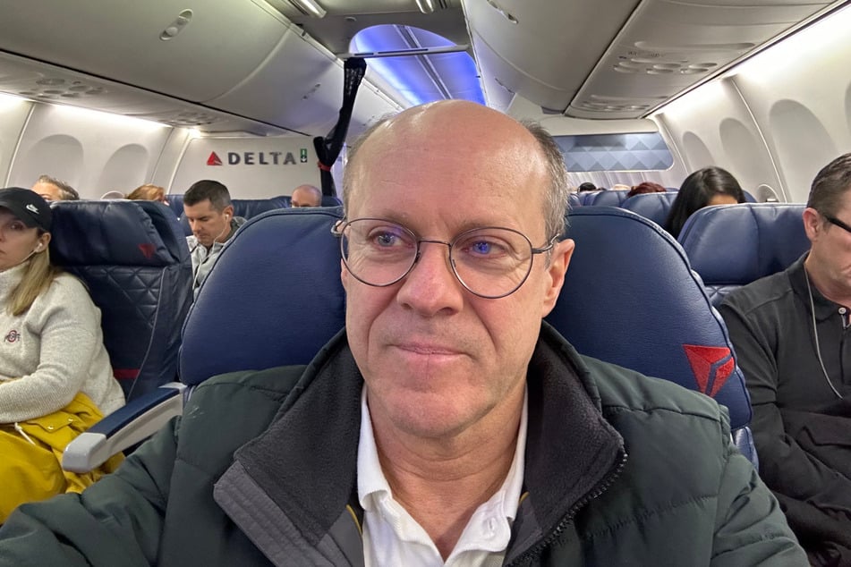 Serienunternehmer, Tech-Mogul und Impfgegner: Steve Kirsch (67) hat einer Frau im Flugzeug ein fragwürdiges Angebot unterbreitet.
