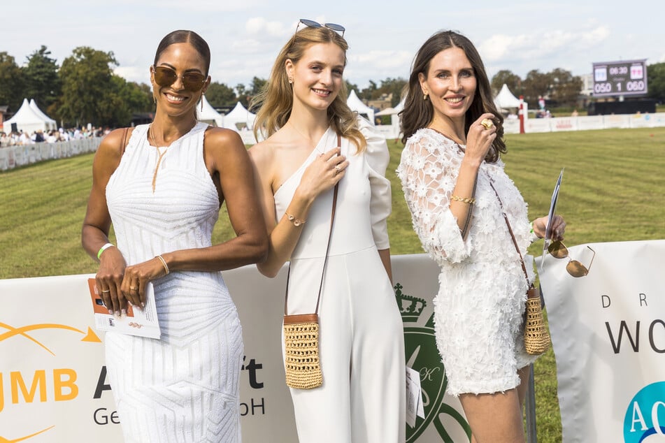 Juwelier Georg Leicht sponserte ein Polo-Team und hatte im VIP-Bereich drei bezaubernde Models am Start.