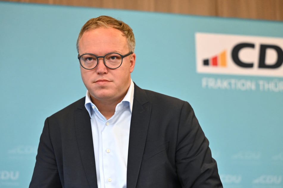 Der Thüringer CDU-Chef Mario Voigt (47) - hier vor Beginn der Klausur - sagte, König könne führen und zusammenführen.