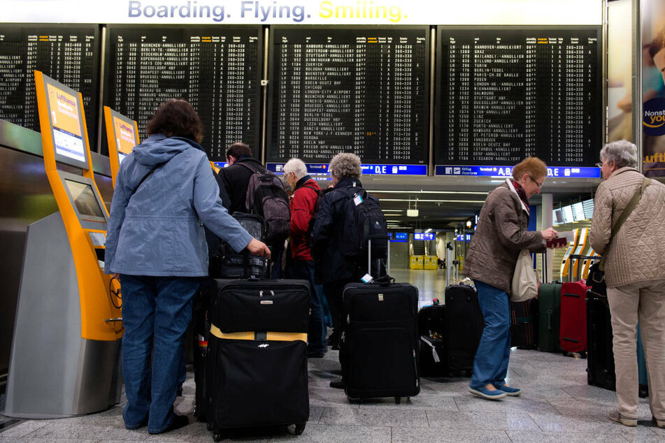 Abfertigungs-Chaos: Frankfurter Flughafen will noch mehr Flüge streichen!