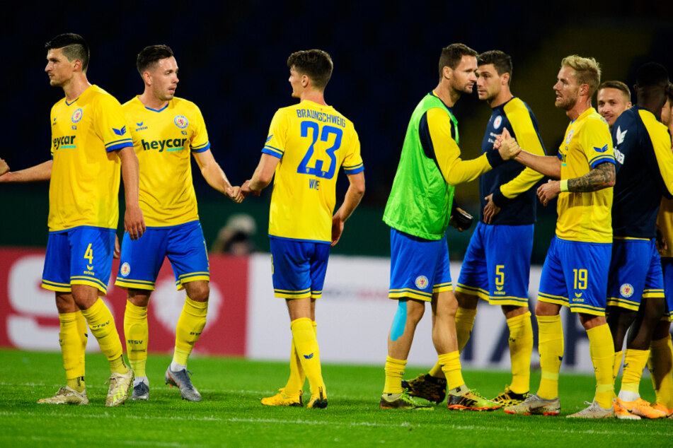 Eintracht Braunschweig gab in diesem Sommer bislang zwölf Spieler ab und holte 13 Neuzugänge. Findet sich die neuformierte Truppe schnell genug?
