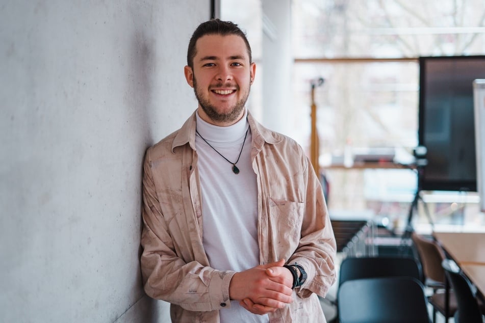 Der Physiker Max Roth (29) aus Leipzig beschäftigt sich mit Bewusstseinsforschung und ist als Unternehmensberater tätig.