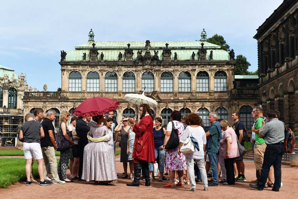 Die Tourismuszahlen sind im vergangenen Jahr erneut gestiegen - in den Städten, wie hier in Dresden, stärker als in ländlichen Regionen. (Symbolfoto)