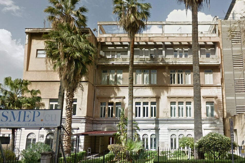 Das kleine Mädchen wurde im Di Cristina Krankenhaus in Palermo zurückgelassen.