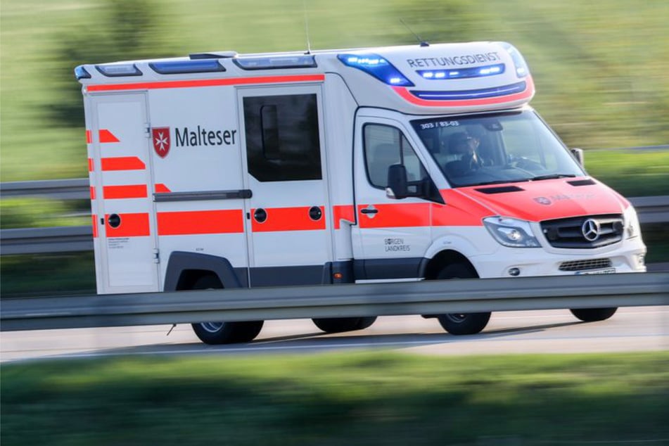 Der Rettungsdienst rückte am Mittwoch an. (Symbolfoto)