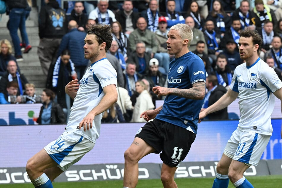 Pascal Klemens (21, r.) und Linus Gechter (22, l.) hatten nicht nur einmal das Nachsehen.