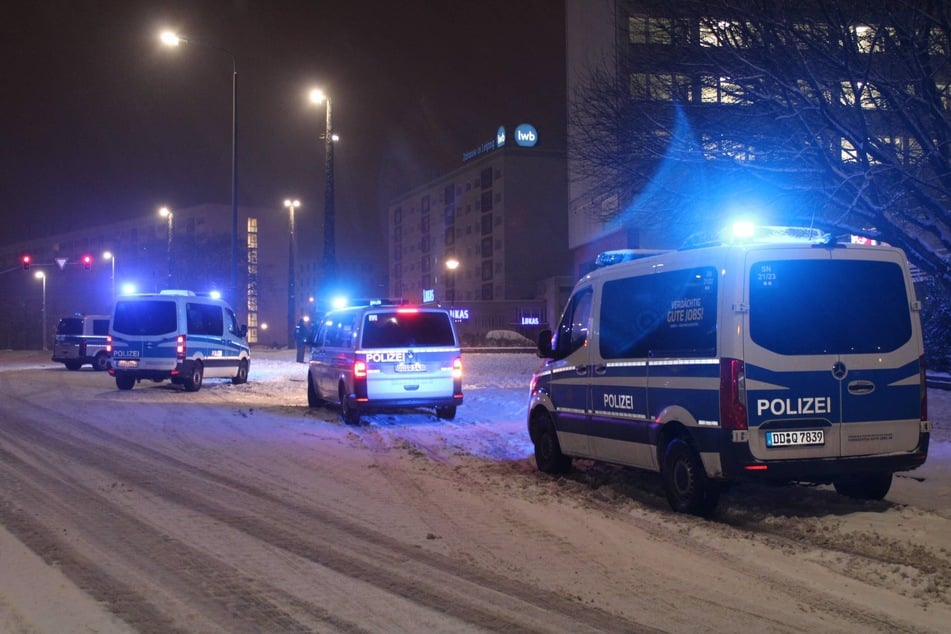 Kräfte der Bereitschaftspolizei unterstützten den Einsatz.