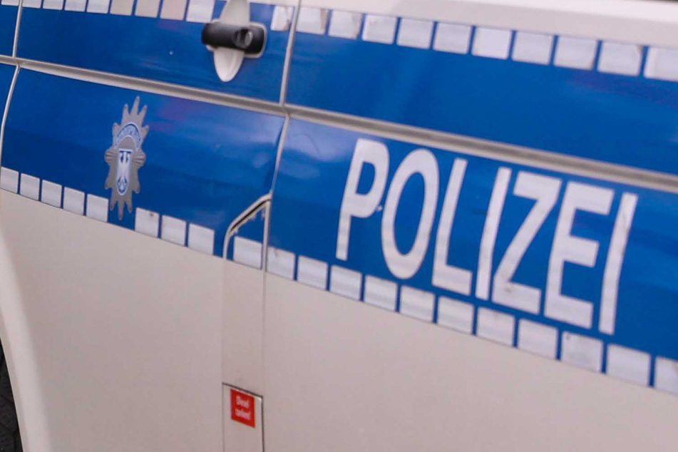 Die Polizei Dresden ermittelt gegen einen bislang unbekannten Angreifer.