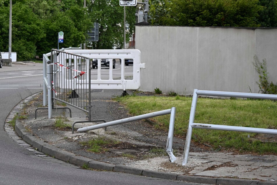 Nur wenige Stunden später war das Geländer schon wieder beschädigt.