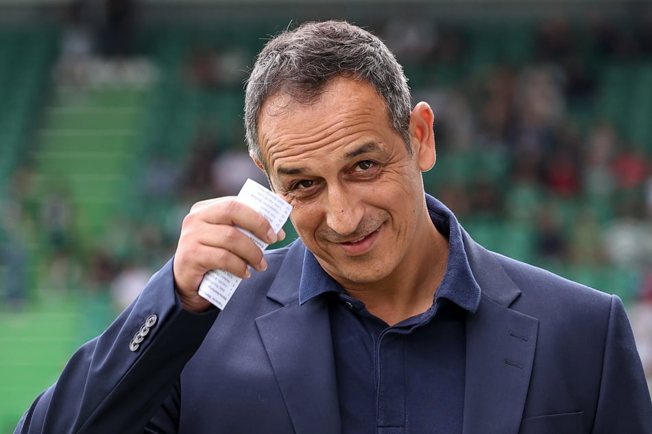 Rachid Azzouzi (54) soll der neue starke Mann in Aachen werden. Bis er im Amt ist, wurde de facto ein Transfer-Stopp verhängt.
