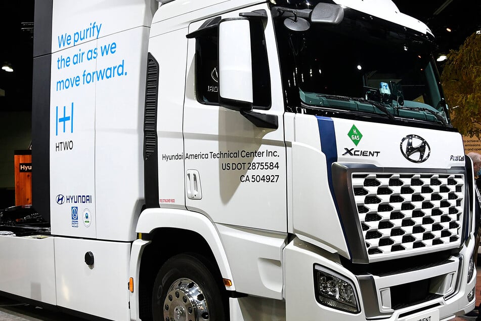 A hydrogen-fueled semi-truck on display at the 2021 LA Auto show.