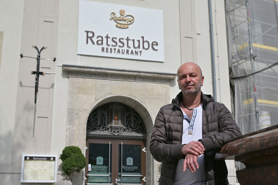 Dirk Gust (51) fordert die Öffnung seiner "Ratsstube" und der gesamten Gastronomie.