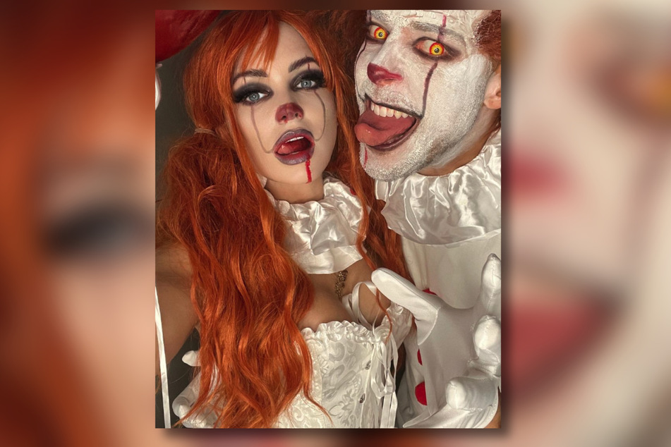 Verkleidet als Horror-Clowns geht es für die beiden offenbar auf die nächste Halloween-Party.