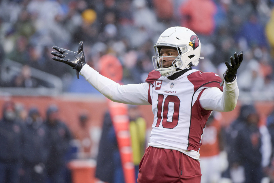 Cardinals wide receiver DeAndre Hopkins caught one of Murray's two TD passes on Sunday.
