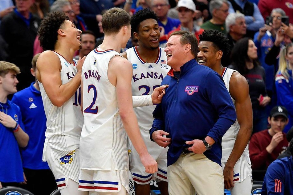 March Madness Kansas Beats Unc In Historic Fashion For The National