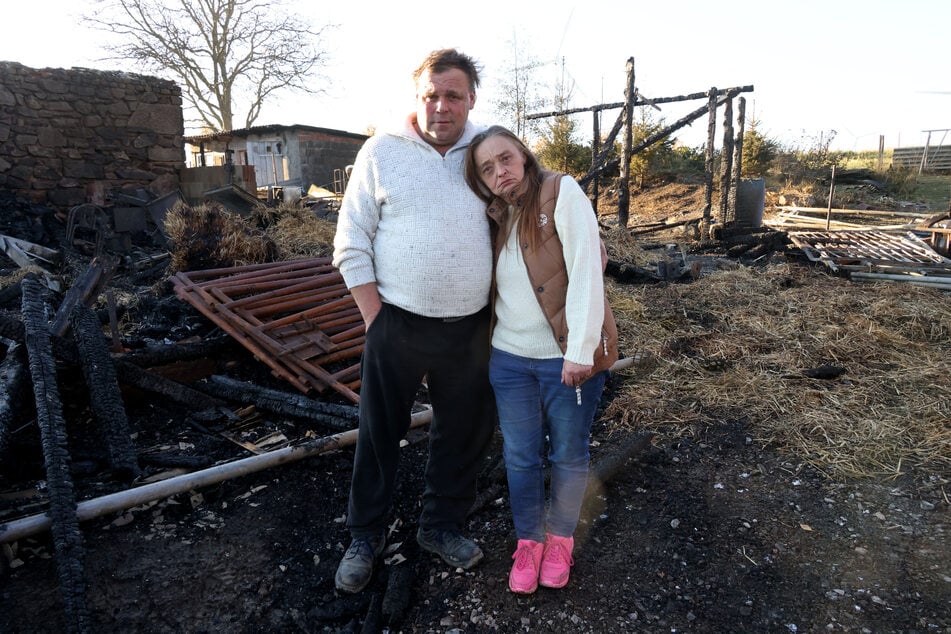 Enrico und Anke Nowak (beide 53) stehen jetzt vor dem Nichts.