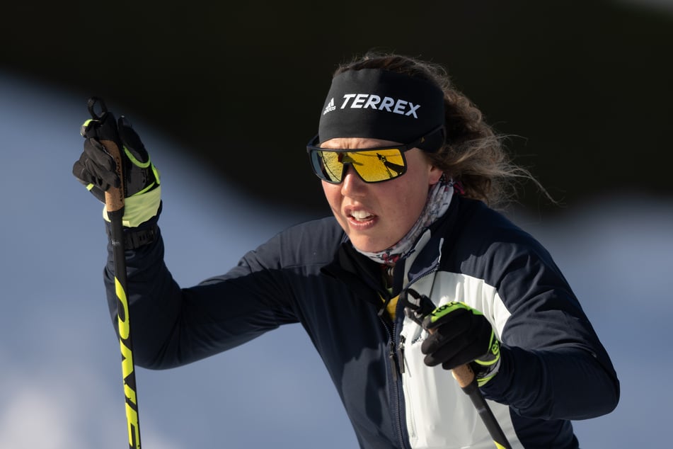 Laura Dahlmeier befindet sich noch am Laila Peak. Viele ehemalige Kollegen nehmen Anteil an ihrem Schicksal.