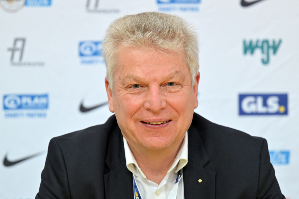 Der Präsident des Deutschen Leichtathletik-Verbandes Jürgen Kessing (64) kann die Aktionen der Athleten zum Krieg in der Ukraine nachvollziehen.