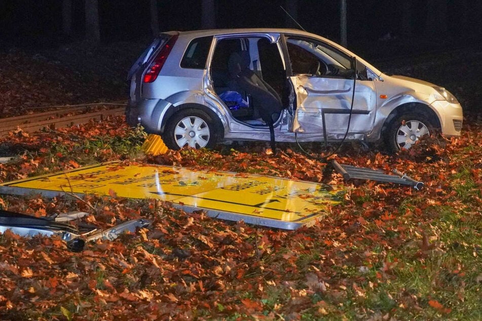 Senior kollidiert in Sachsen mit Verkehrsschild: Alkoholtest bringt Klarheit!
