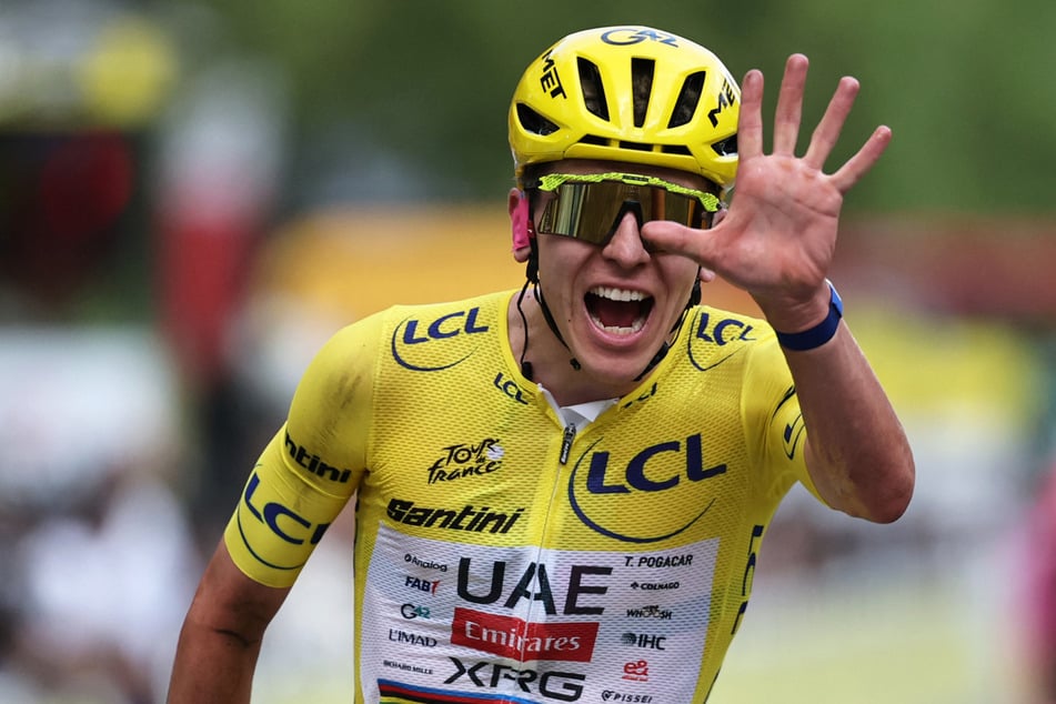 Fünf könnte Pogacars Lieblingszahl bei der diesjährigen Tour gewesen sein. Er gewann fünf Etappen und krönte sich zum fünften Mal zum Champion.