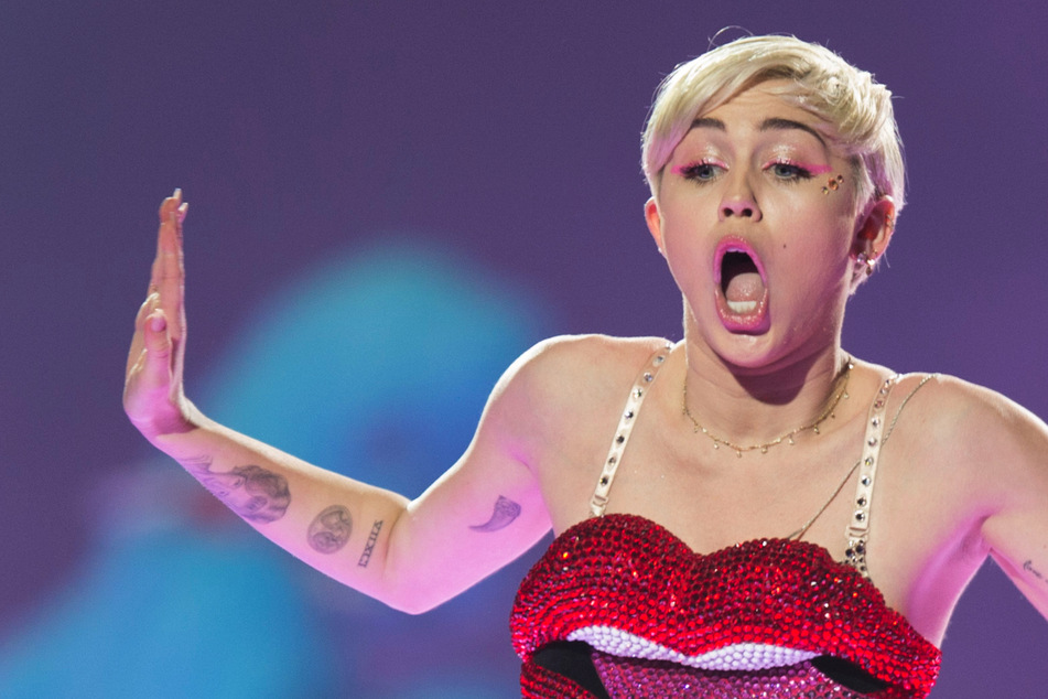 Deshalb will Miley Cyrus nie wieder das Gras von ihrer Mutter rauchen!