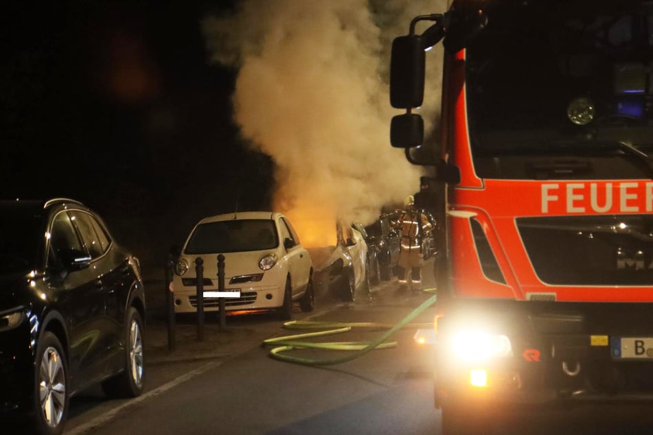 In Treptow-Köpenick brannte es an der Neuen Krugallee, direkt am Plänterwald.