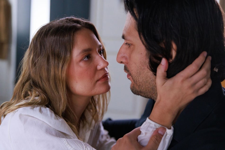 Nathalie und Maximilian kommen sich wieder nahe.