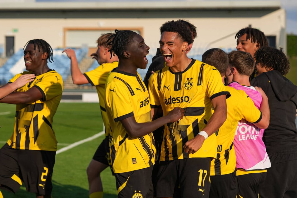 The BVB U19s took part in a match at Real Madrid.