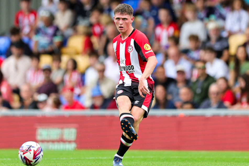 Fin Stevens (21) vom FC Brentford wechselt zum FC St. Pauli.