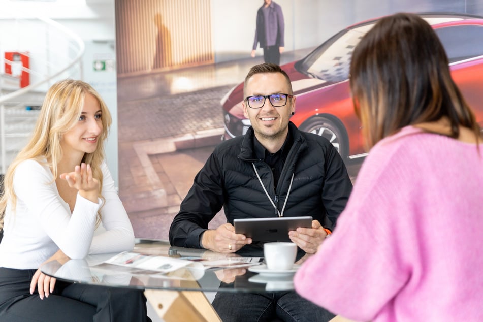 Das Team vom Autozentrum Rausch freut sich schon auf Euch.