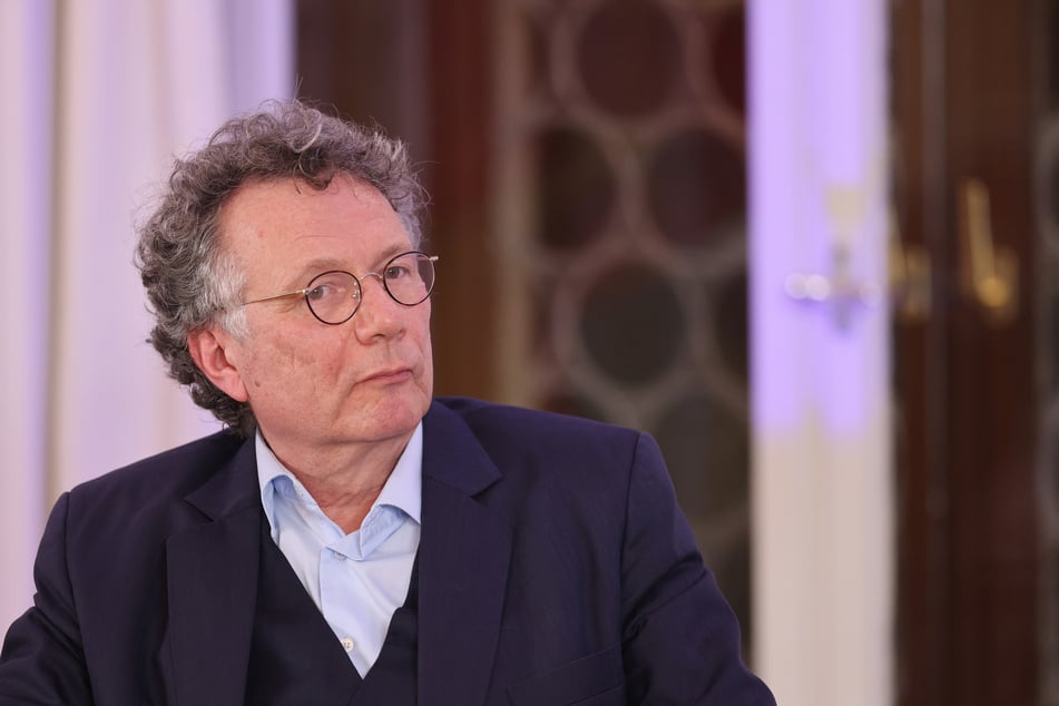 Ingo Schulze (63) setzt sich in seinen Werken seit Jahrzehnten mit seiner Heimat und der deutschen Geschichte auseinander.