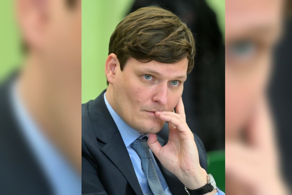 Kultusminister Conrad Clemens (43, CDU) rechnet mit 25 Prozent weniger Kindern an Grundschulen bis 2040.