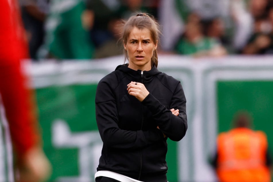 Marie-Louise Eta (34) wurde im April zur ersten Cheftrainerin eines Bundesliga-Klubs ernannt.