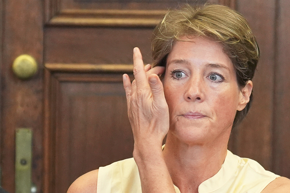 Im Zusammenhang mit dem Prozess gegen Christina Block (52) wurden am Dienstag 13 Objekte durchsucht.