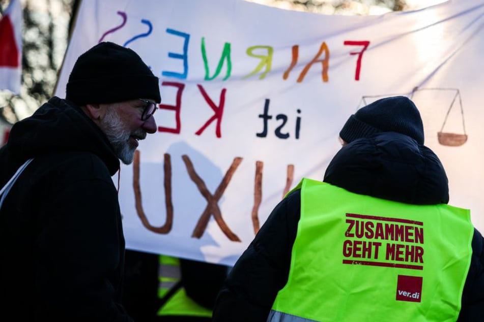 Schulen, Verkehr, Kliniken: Großer Warnstreiktag in NRW gestartet