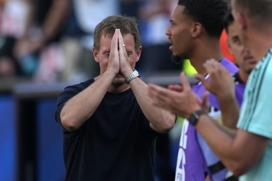 Julian Nagelsmann konnte das Ausscheiden seines Teams gegen Paraguay nicht fassen.
