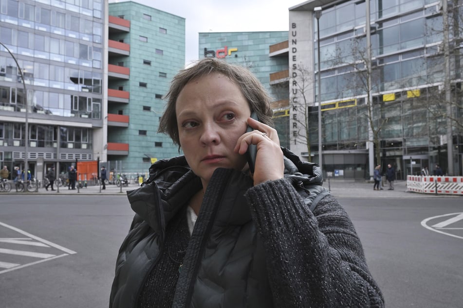 Annika Haupt (Annett Sawallisch, 47) hatte als Sicherheitsmitarbeiterin der Druckerei eine Affäre mit dem Toten. Doch was verheimlicht sie noch alles?