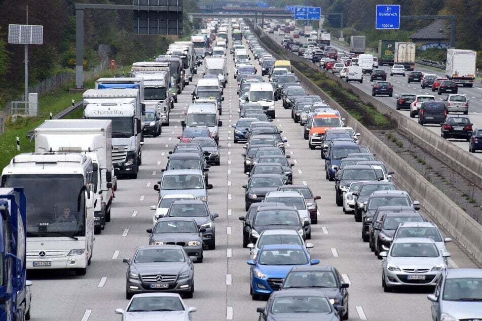 Unfall auf A95! Autobahn in Richtung München komplett gesperrt