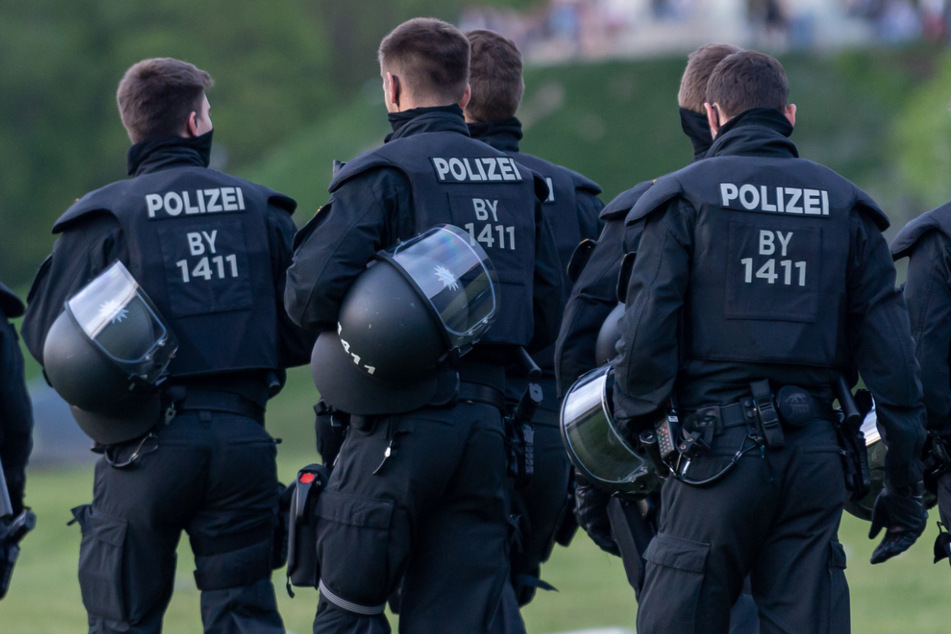 Die Polizei war am Wochenende bei mehreren Einsätzen im Stadtgebiet München gefordert.