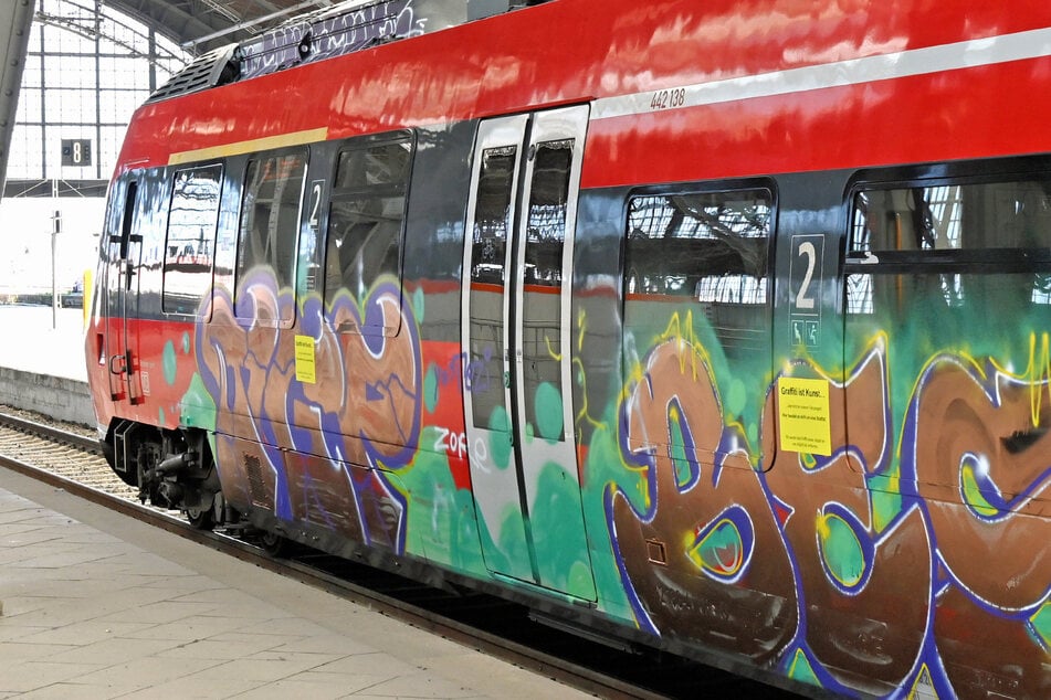 Ein Zug am Leipziger Hauptbahnhof wurde vor wenigen Tagen ebenfalls besprüht.