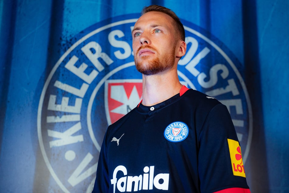 Sebastian Schonlau (31) schließt sich Holstein Kiel in der 2. Bundesliga an.