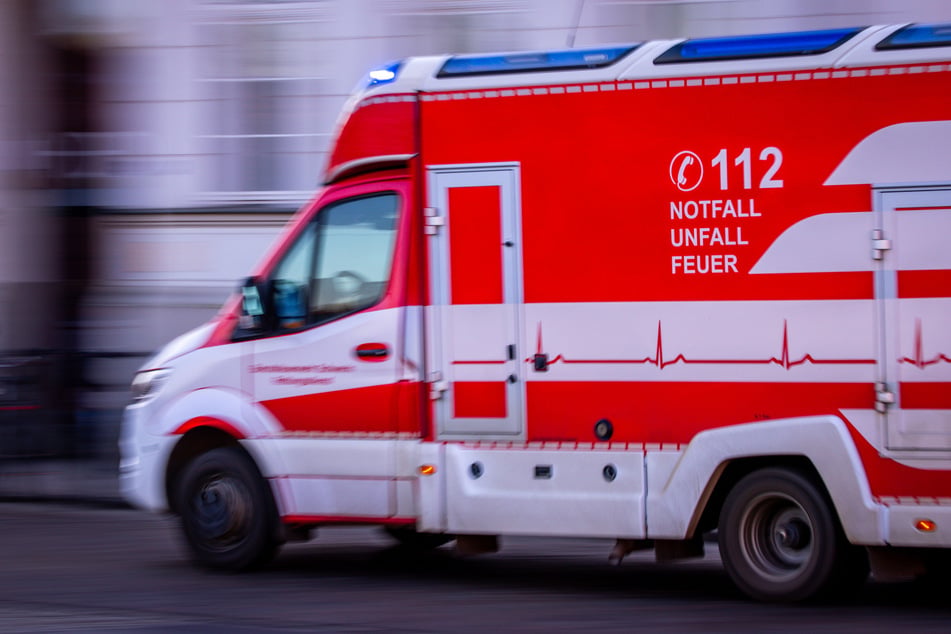 Der 15-Jährige kam mit schweren Verletzungen ins Krankenhaus. (Symbolbild)