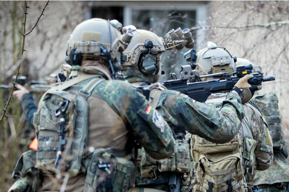 KSK vermisst 62 Kilogramm Sprengstoff: Teil davon bei Soldaten in Sachsen gefunden