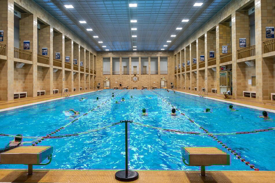 Das Stadtbad ist eins von vier Hallenbädern in Chemnitz.