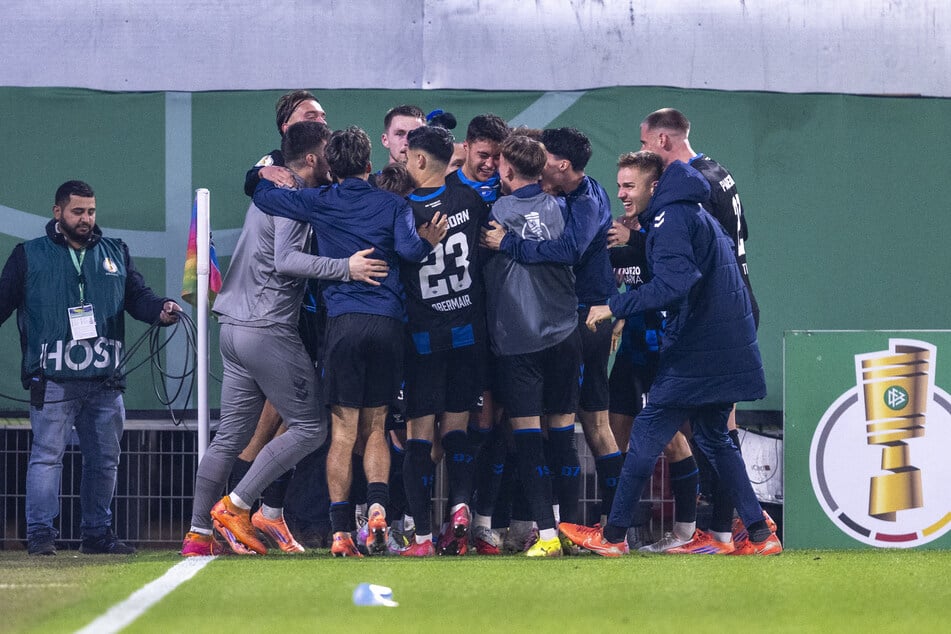 Der SC Paderbron gleicht in Unterzahl aus.