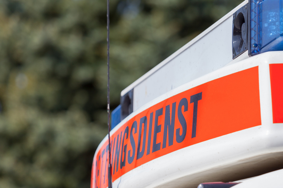 Unachtsamkeit oder Drogen? 37-Jähriger wird in Darmstadt von Straßenbahn erfasst