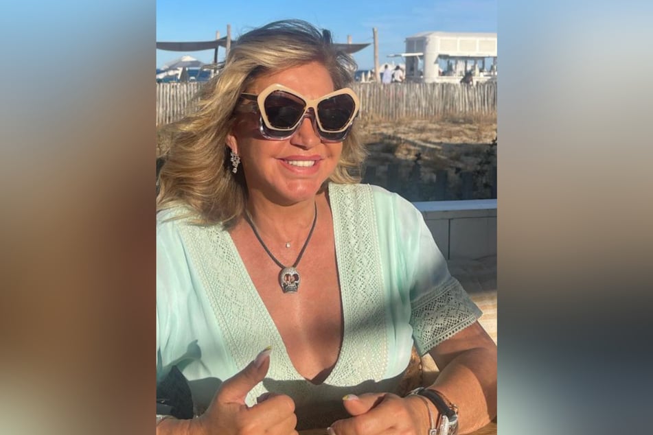Carmen Geiss (58) liebt es, Sonnenbrillen zu tragen.