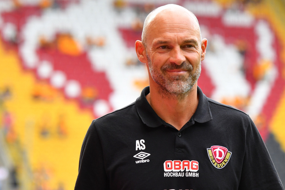 Dynamo-Trainer Alexander Schmidt (52) will bei Ibrahima Troaré nichts dem Zufall überlassen.