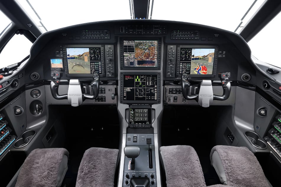 Das Cockpit von Lisa Müllers Übungsflugzeug.